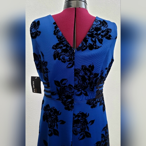 Blue with Black floral sleeveless formal dress, Enfocus, sz 12 - Picture 6 of 10